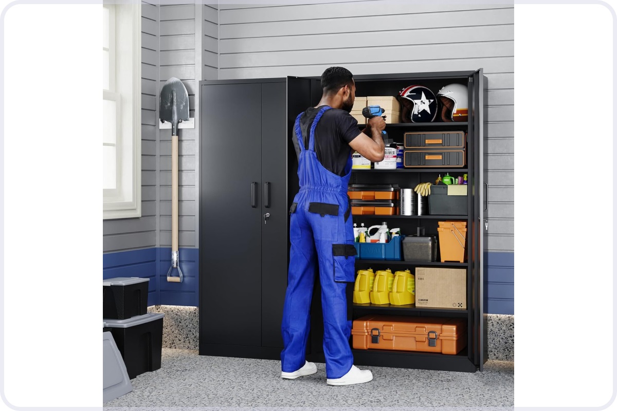 Yizosh metal storage cabinet in a high-security 3-point interlocking system!